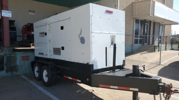 MULTIQUIP DCA300SSK MOBILE GENERATOR