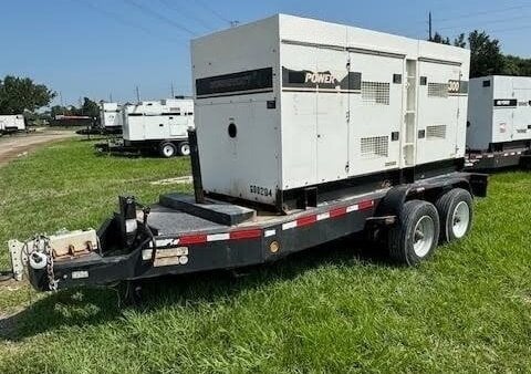 MULTIQUIP DCA300SSCU2 240KW MOBILE GENERATOR