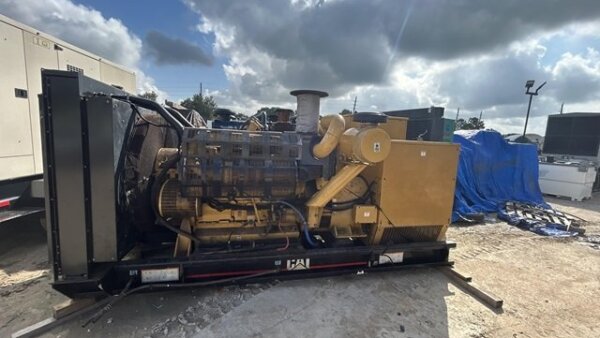CATERPILLAR 3412-800KW DIESEL GENERATOR