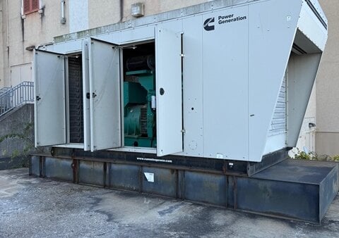 CUMMINS DQFAD 1000KW DIESEL GENERATOR