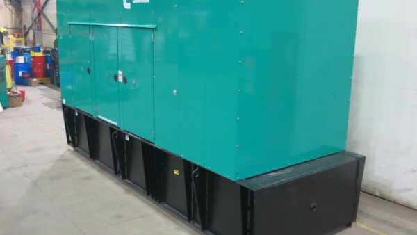 CUMMINS DFEJ 450KW DIESEL GENERATOR